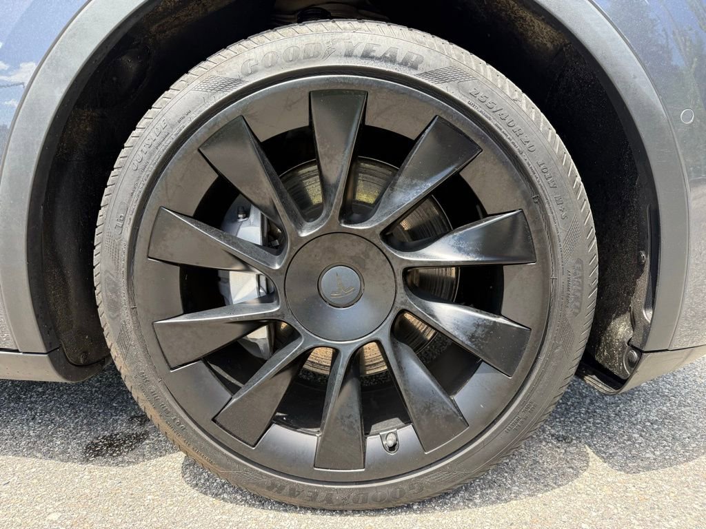 Used 2021 Tesla Model Y Long Range AWD/4WD image 7