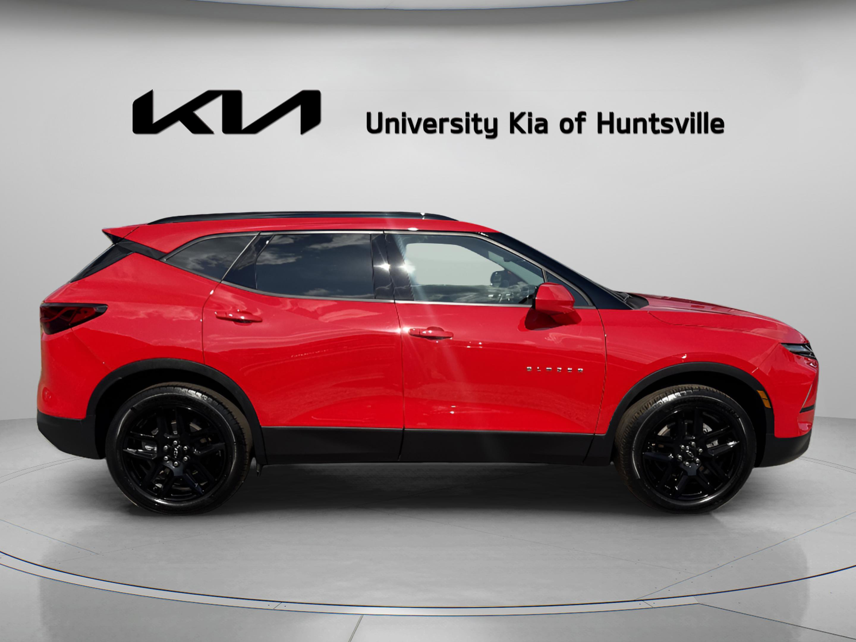 Used 2024 Chevrolet Blazer LT w/ Convenience Package image 8