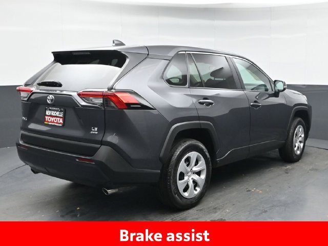 Certified 2025 Toyota RAV4 LE AWD/4WD image 7