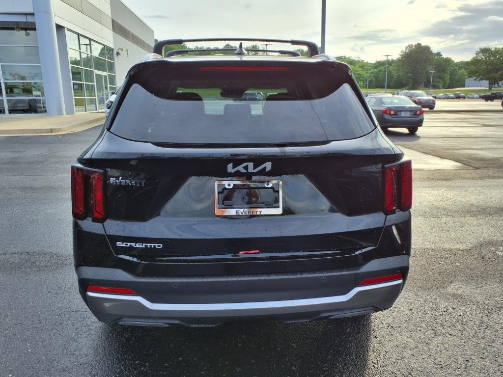 New 2025 Kia Sorento S image 4