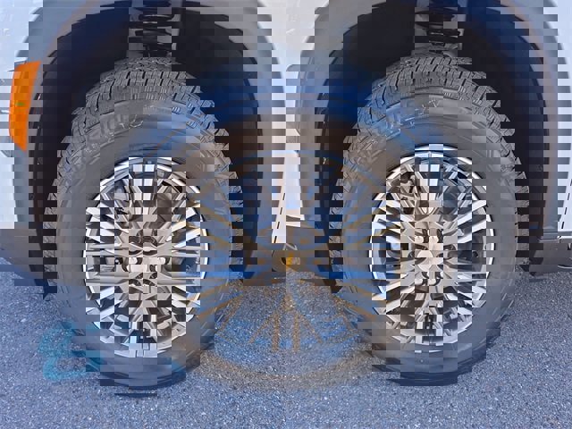 New 2026 Chevrolet Traverse LT w/ Driver Confidence Package image 9