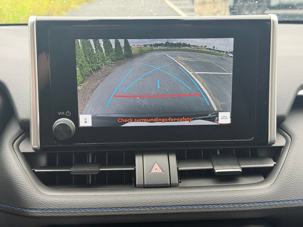 Certified 2025 Toyota RAV4 SE AWD/4WD image 28