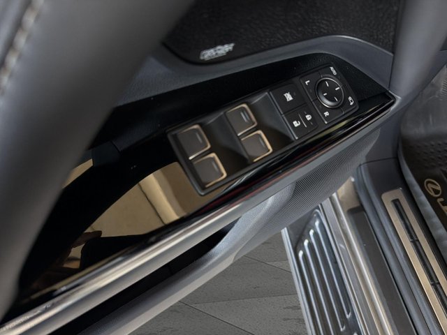 Certified 2024 Lexus LX 600 F Sport AWD/4WD image 9