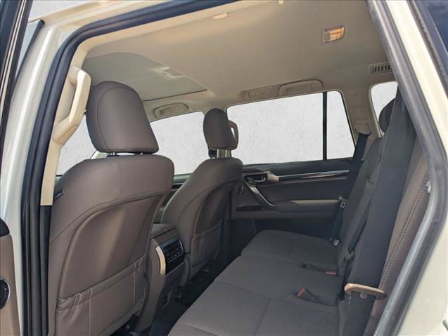 Used 2022 Lexus GX 460 Premium w/ Premium Plus Package AWD/4WD image 13