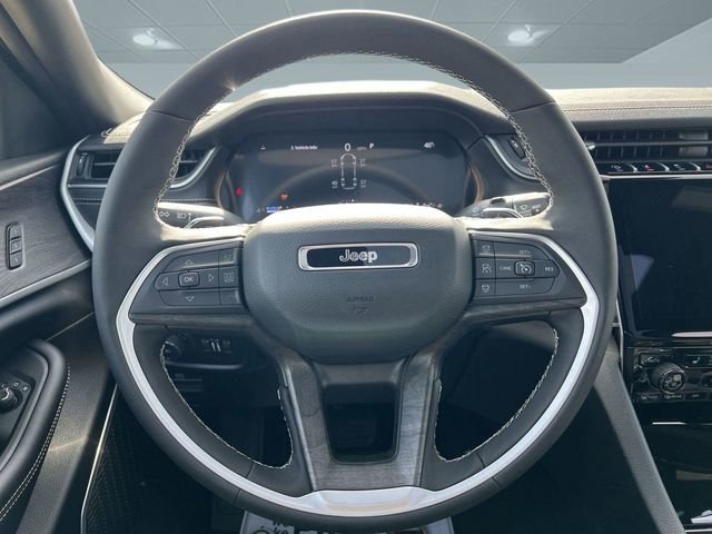 New 2025 Jeep Grand Cherokee L Limited w/ Luxury Tech Group II image 15