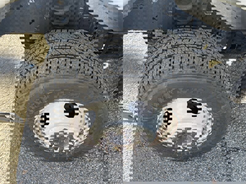 Used 2024 Ford E-350 and Econoline 350 Super Duty w/ Power Windows & Locks Group image 28