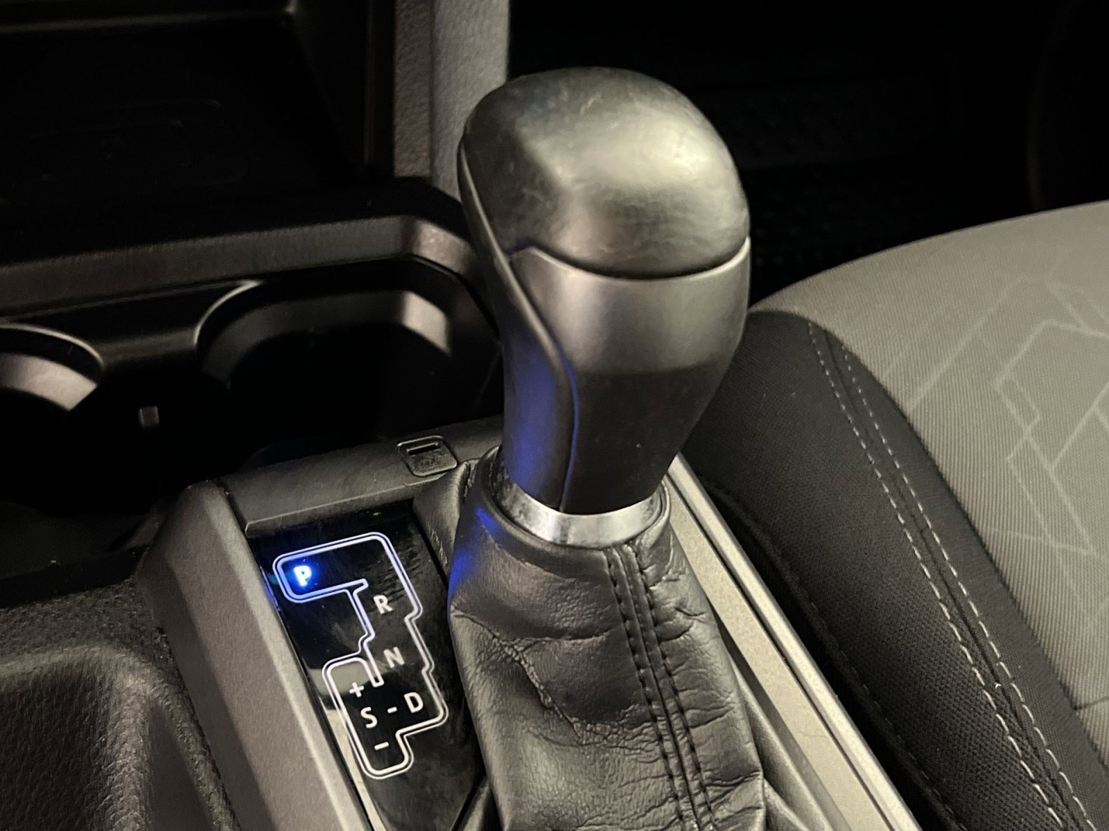 Used 2021 Toyota Tacoma TRD Off-Road w/ Technology Package image 21