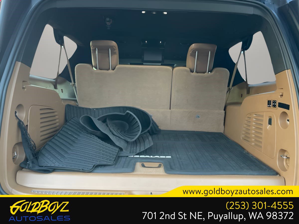 Used 2017 Cadillac Escalade ESV Platinum image 23