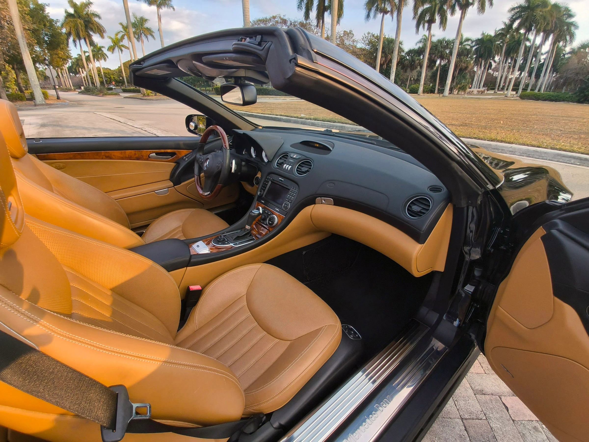 Used 2012 Mercedes-Benz SL 550 image 22