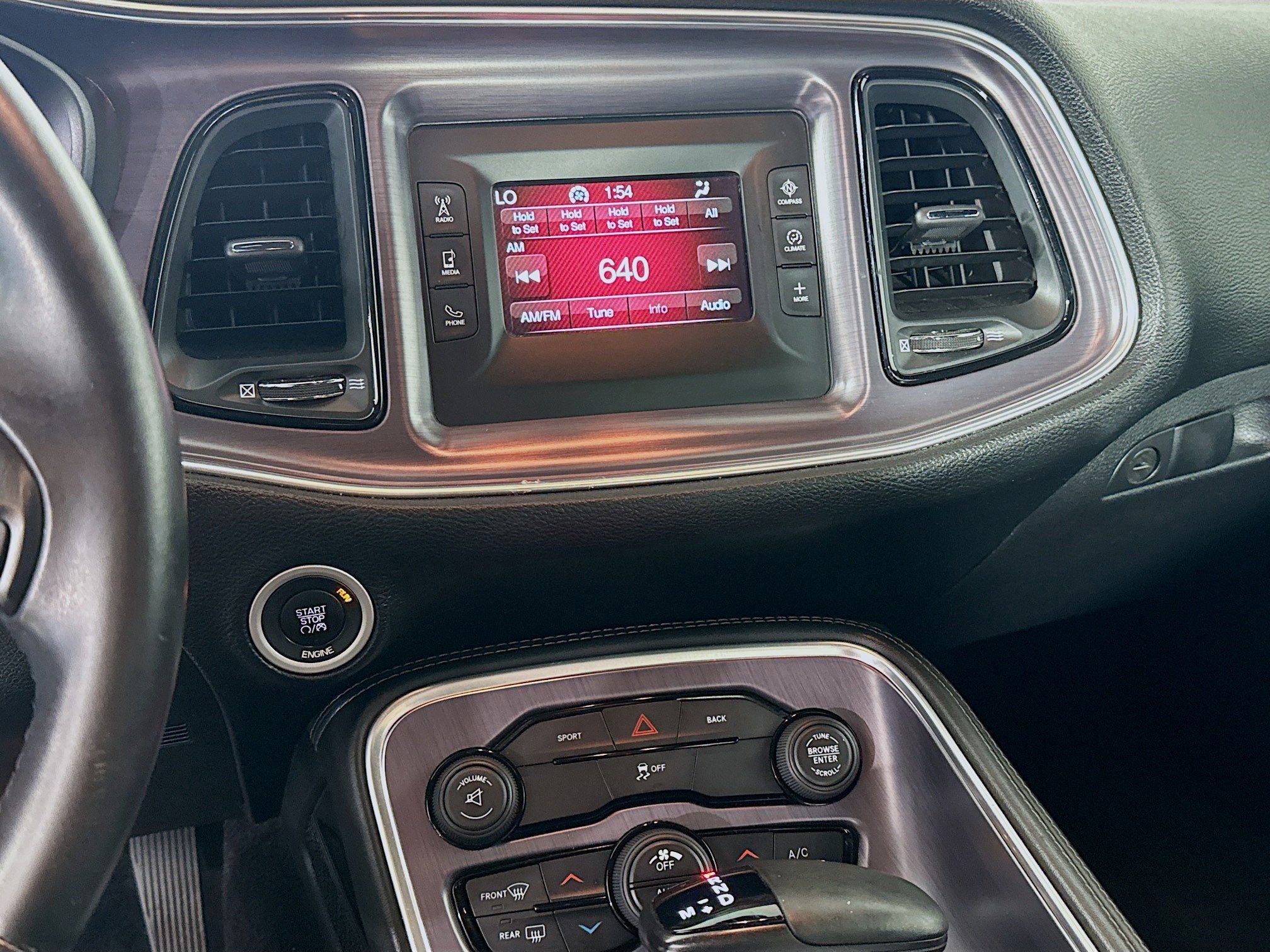 Used 2016 Dodge Challenger SXT image 18