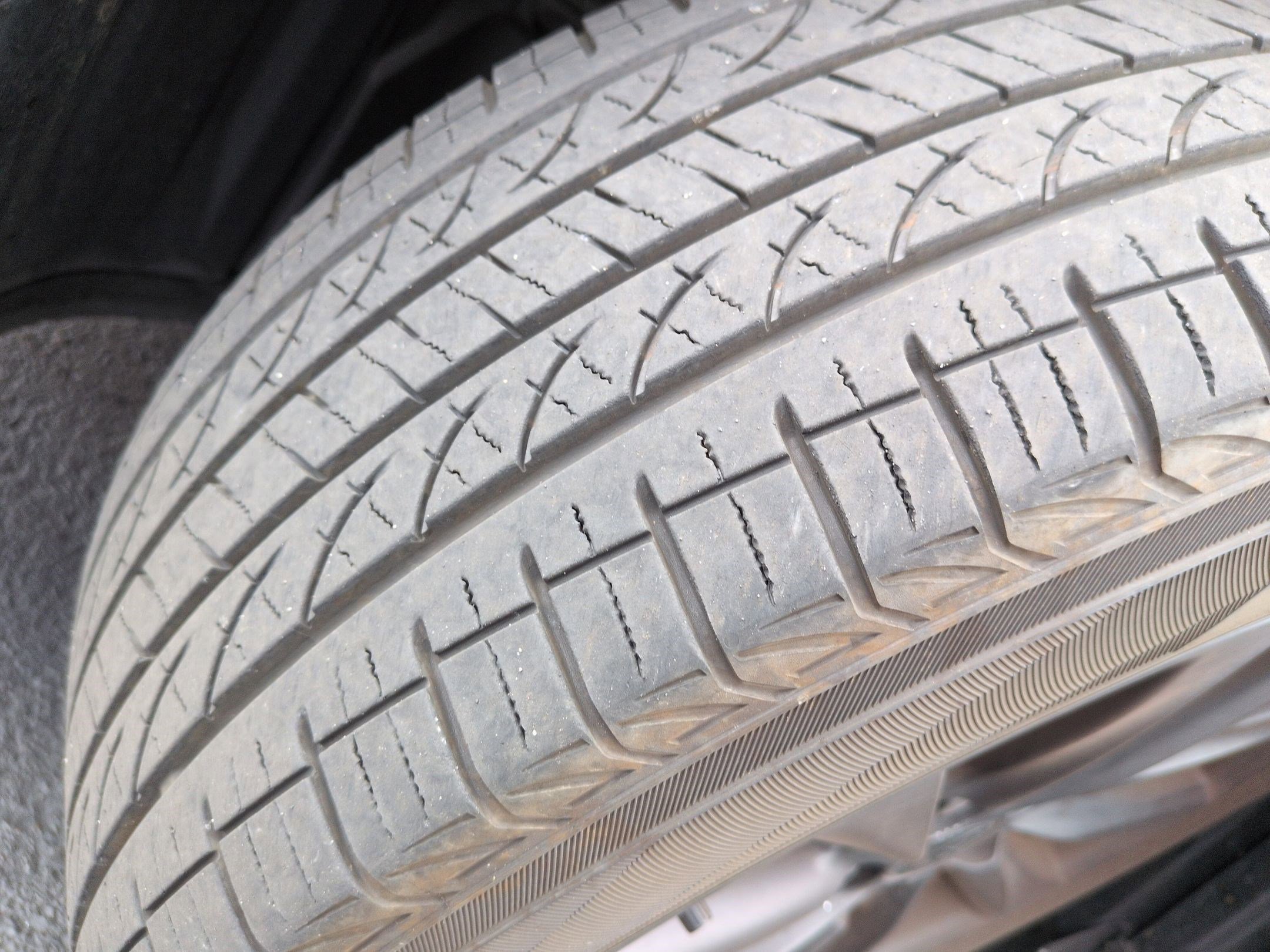 Used 2025 Toyota Corolla SE w/ SE Package FWD image 12