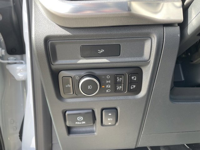 New 2026 Ford F150 Lariat w/ Equipment Group 501A Mid image 17