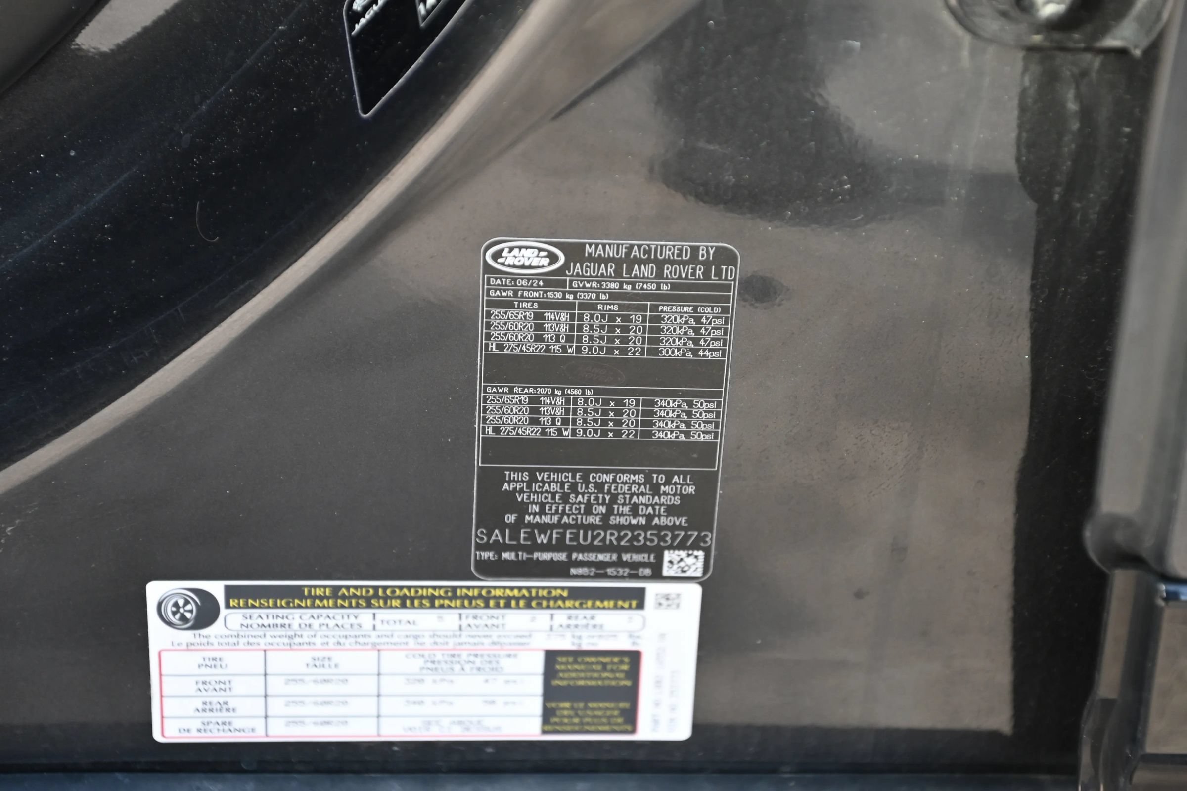 Used 2024 Land Rover Defender 130 Outbound AWD/4WD image 20