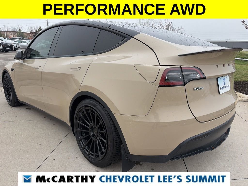 Used 2021 Tesla Model Y Performance image 11