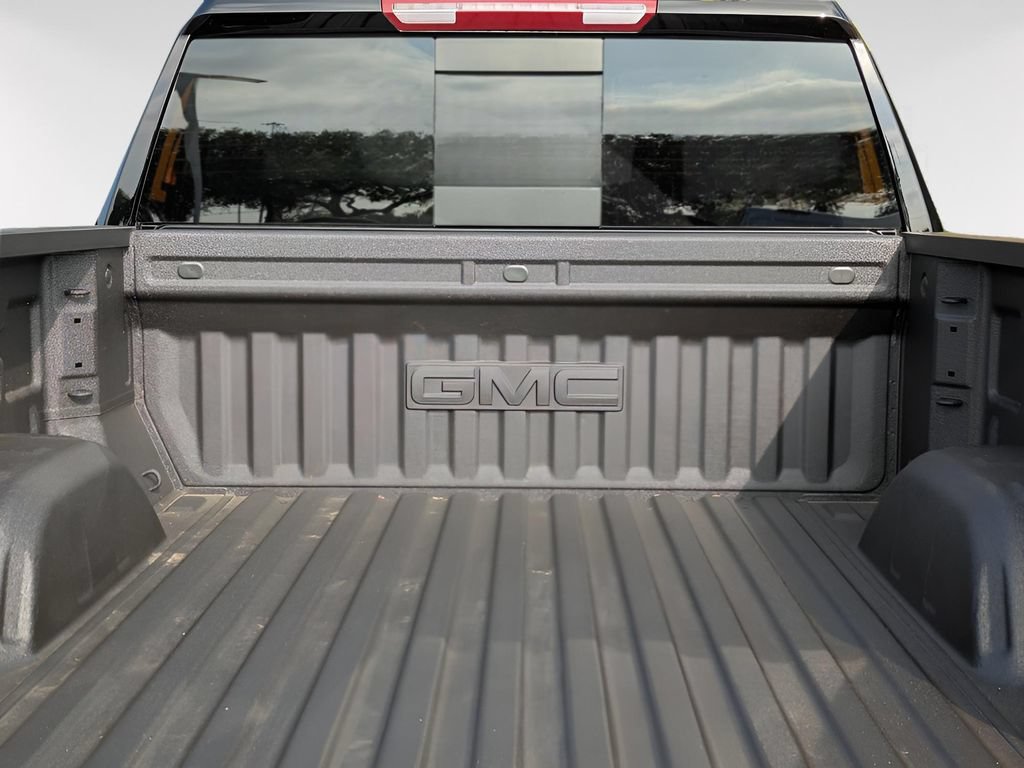 Used 2025 GMC Sierra 1500 SLT AWD/4WD image 12