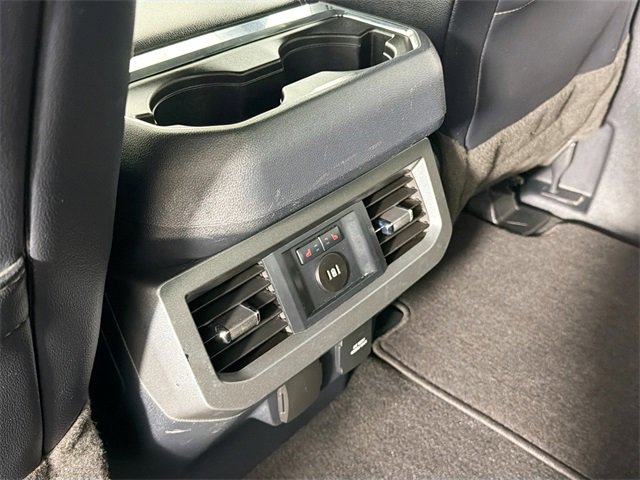 Used 2023 Ford F250 Lariat image 27
