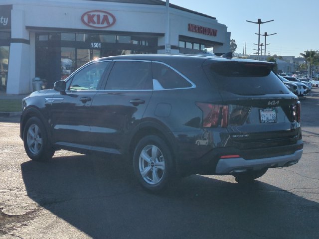 Certified 2026 Kia Sorento LX FWD image 5