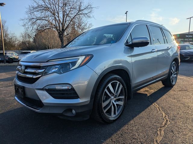 Used 2017 Honda Pilot Touring image 7