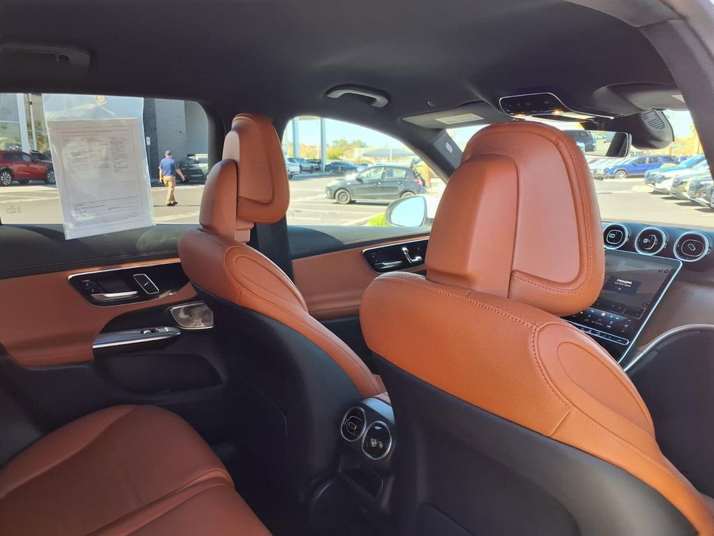 Used 2024 Mercedes-Benz GLC 300 4MATIC image 21