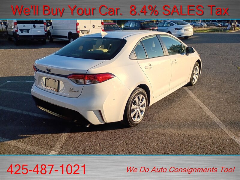 Used 2024 Toyota Corolla LE FWD image 5