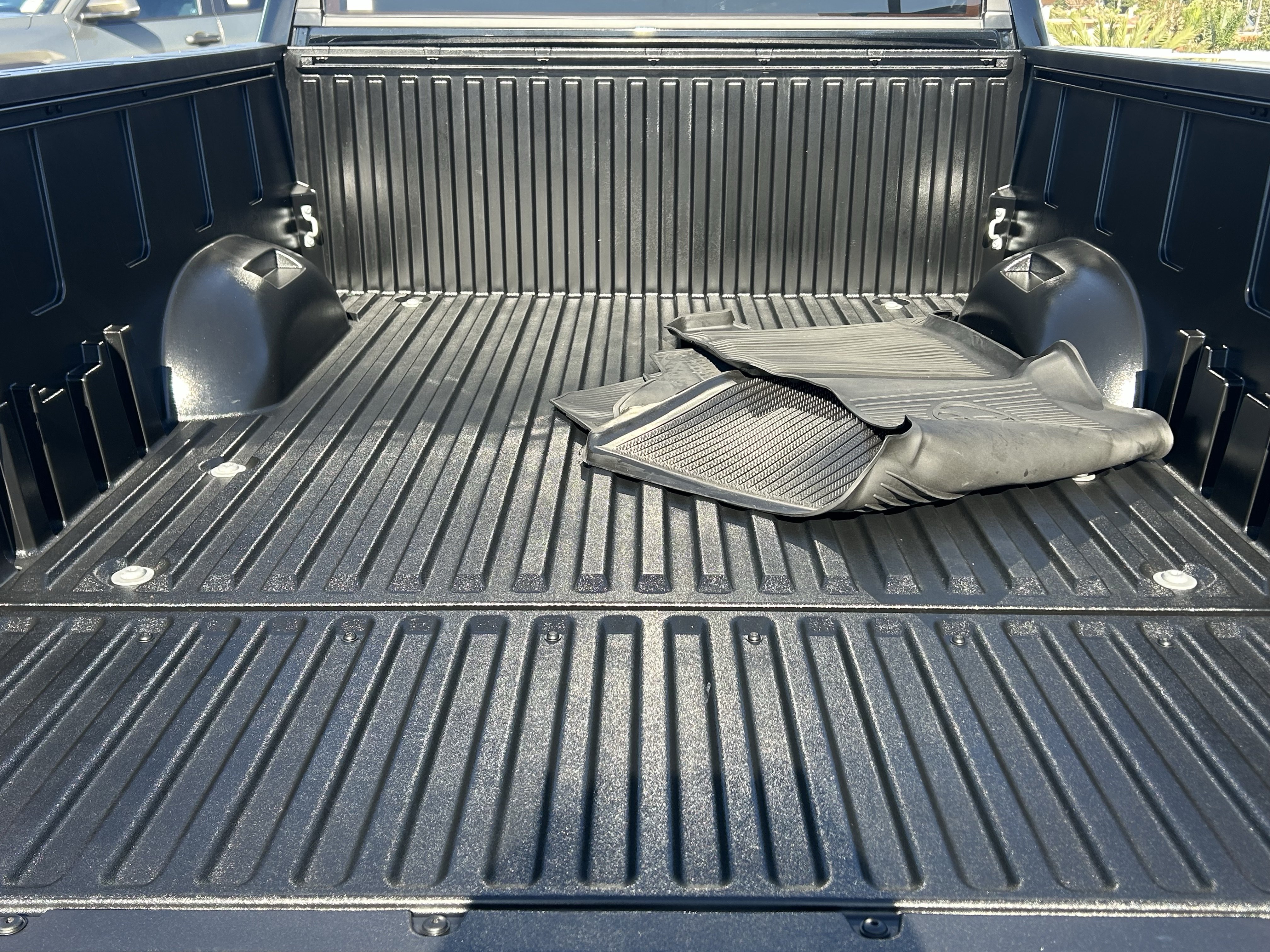 Used 2024 Toyota Tundra Limited AWD/4WD image 13