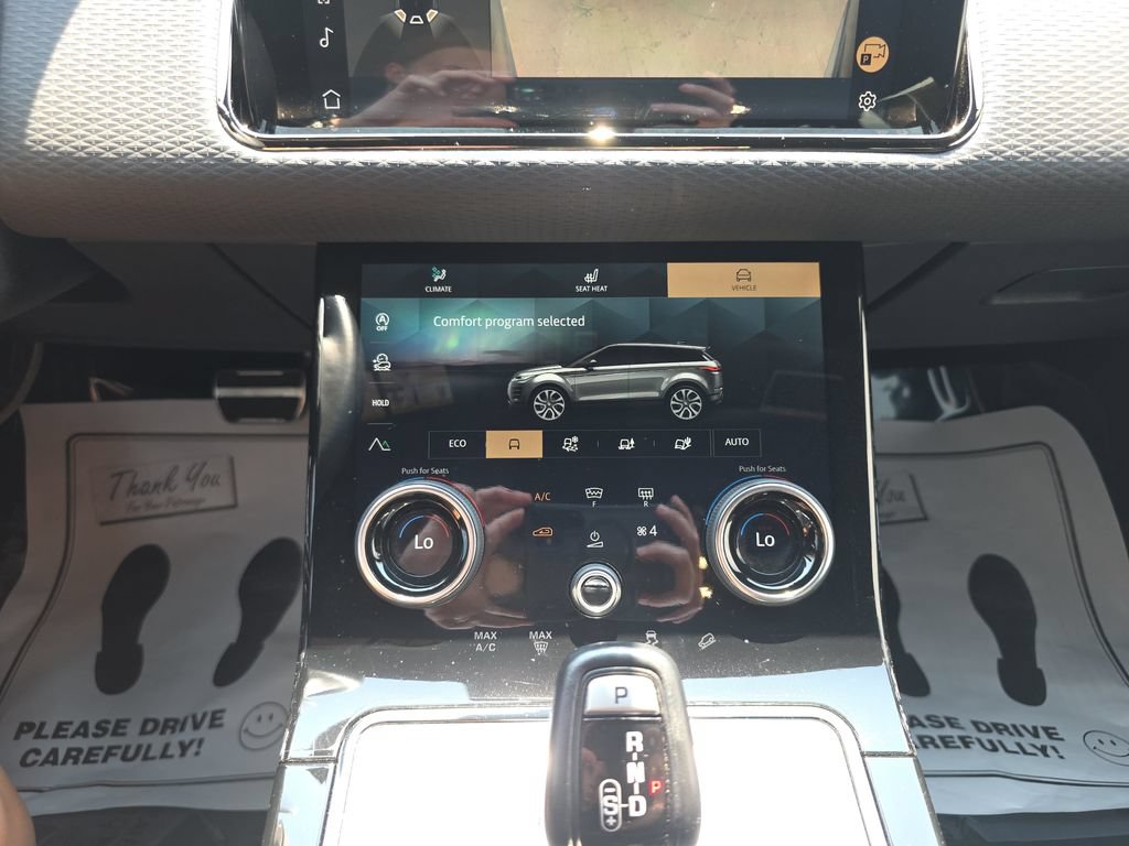 Used 2023 Land Rover Range Rover Evoque R-Dynamic S AWD/4WD image 24
