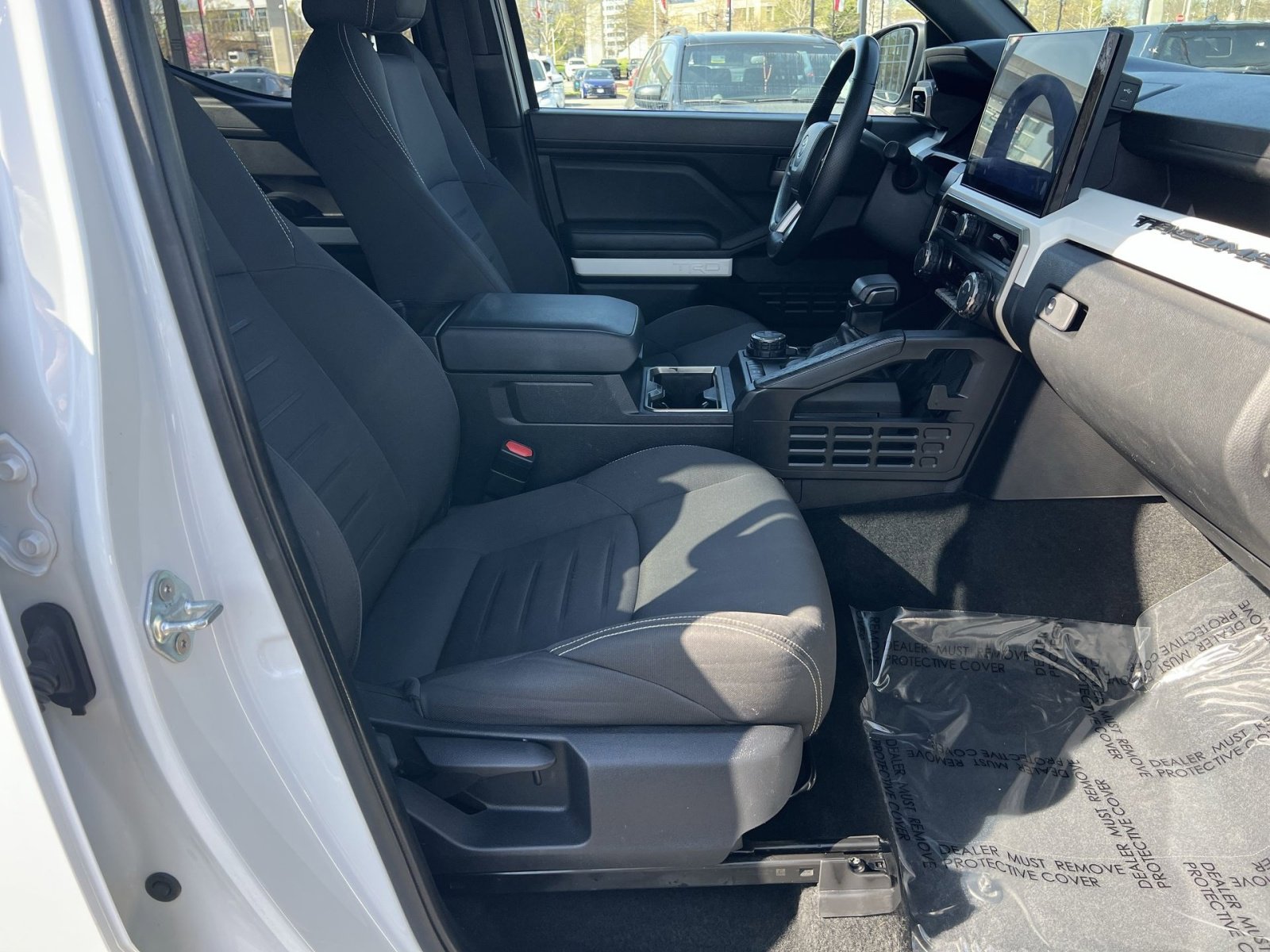 Used 2024 Toyota Tacoma TRD Off-Road image 27