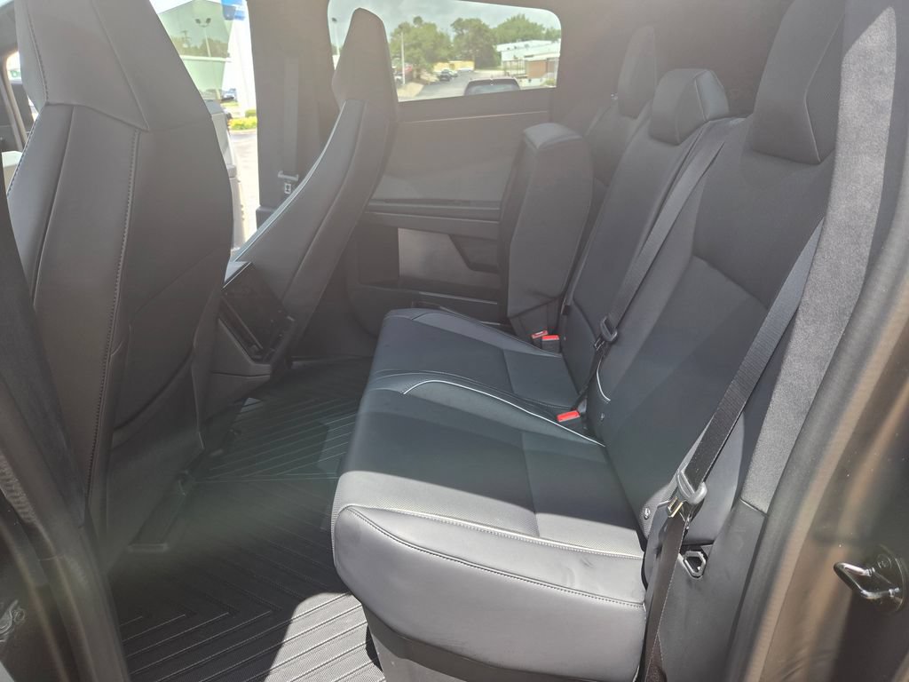 Used 2024 Tesla Cybertruck AWD Crew Cab image 24