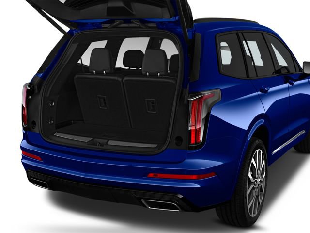 Used 2024 Cadillac XT6 Sport w/ LPO, ONYX Package image 7