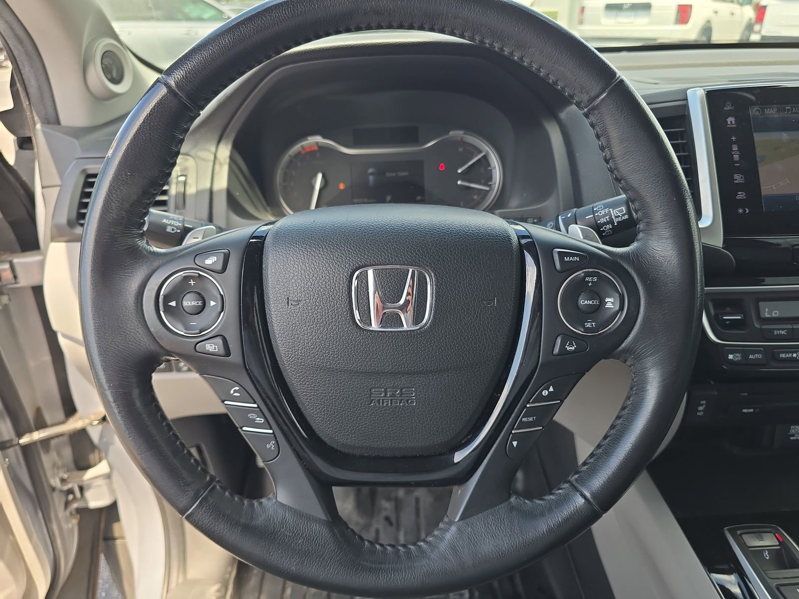 Used 2018 Honda Pilot Touring image 25