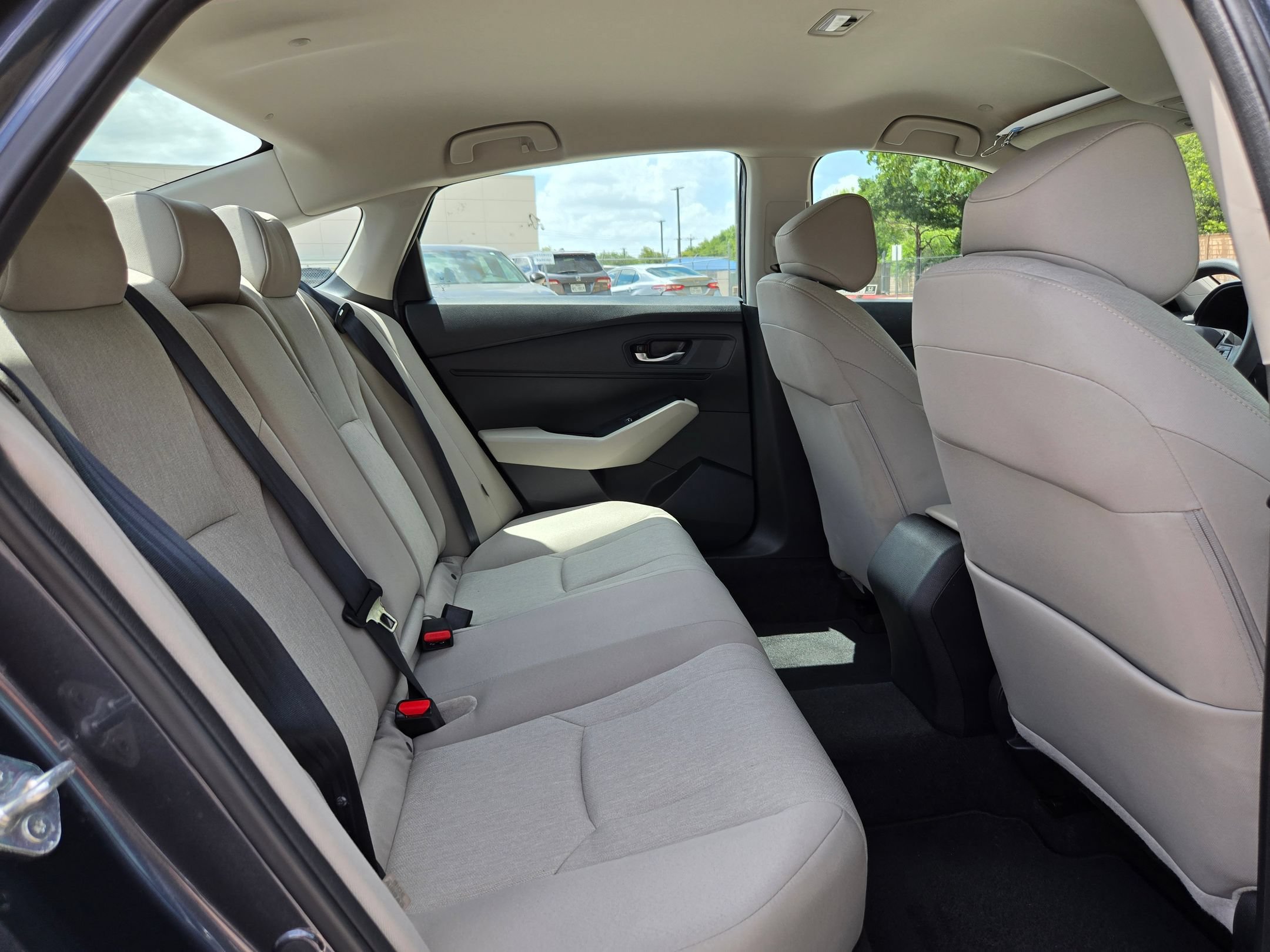 Used 2023 Honda Accord LX image 25