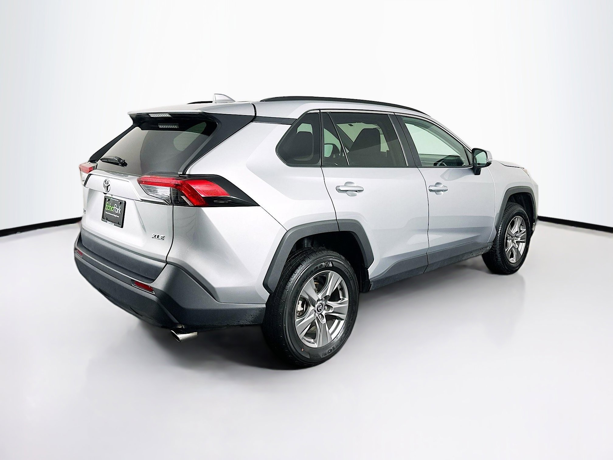 Used 2024 Toyota RAV4 XLE image 9