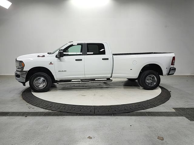 Used 2024 RAM 3500 Big Horn AWD/4WD image 4