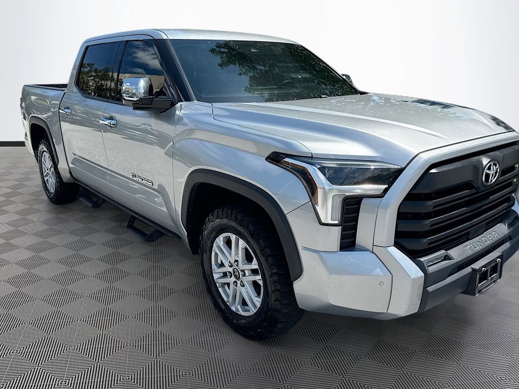 Used 2022 Toyota Tundra SR5 w/ Convenience Package image 4