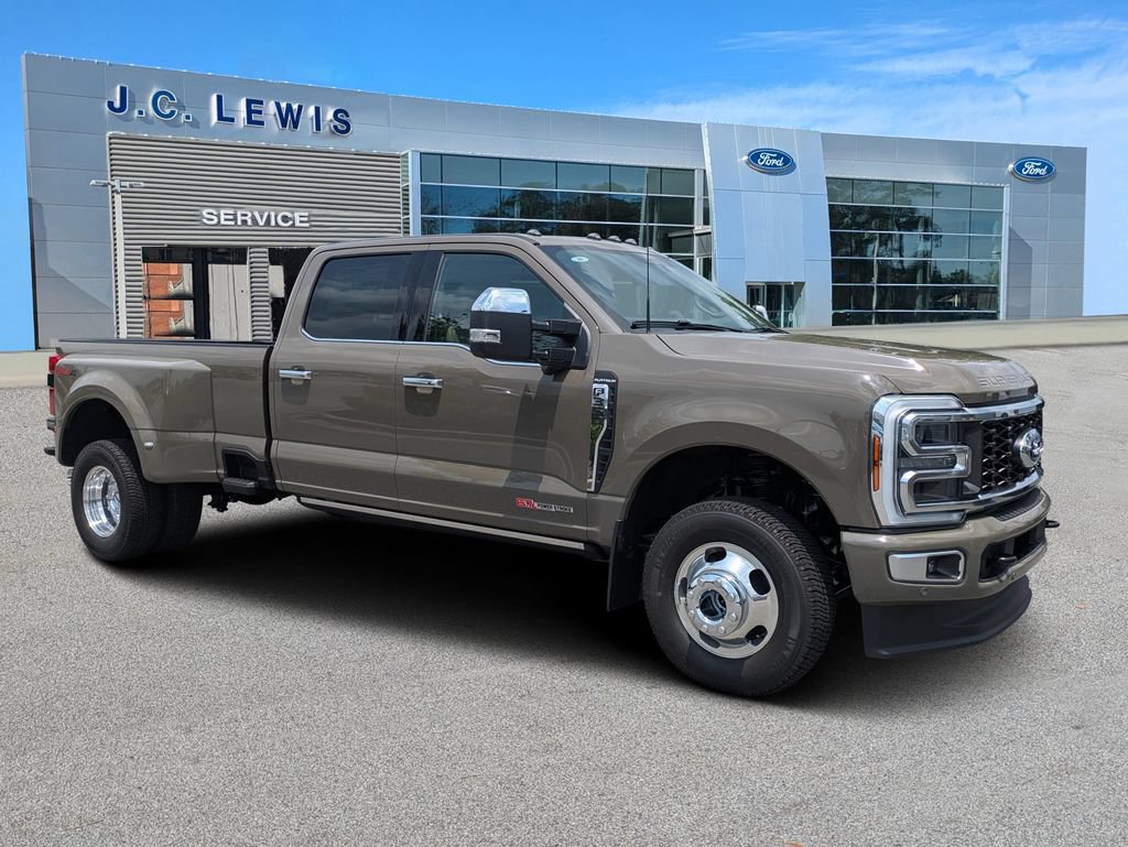 New 2026 Ford F350 Platinum w/ Platinum Plus Package