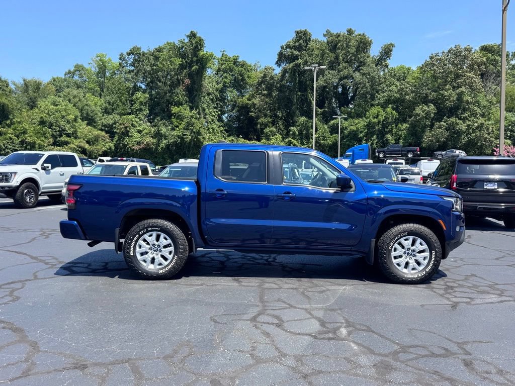 Used 2023 Nissan Frontier SV w/ SV Convenience Package AWD/4WD image 4