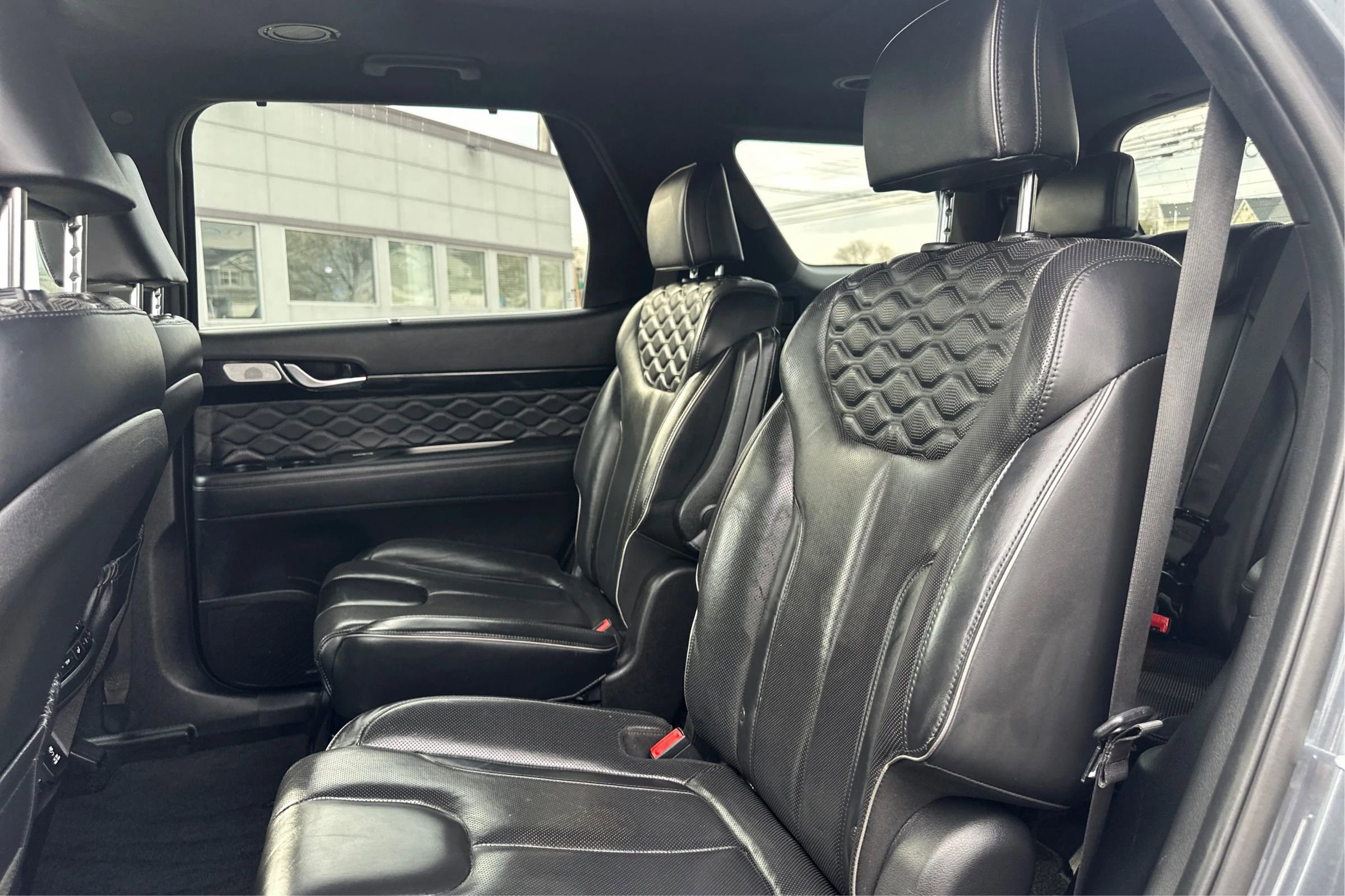 Used 2020 Hyundai Palisade Limited image 18