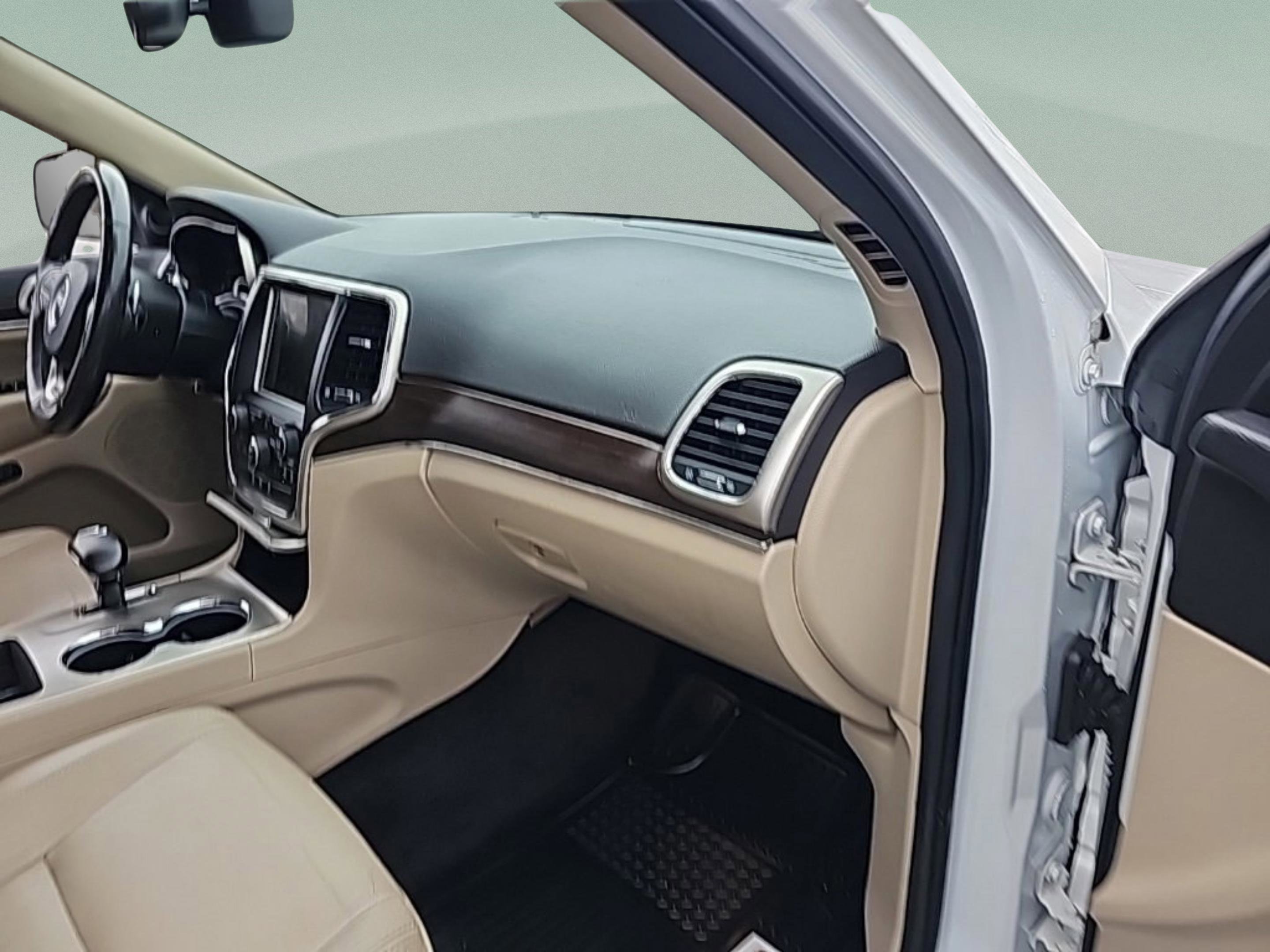 Used 2015 Jeep Grand Cherokee Limited image 37