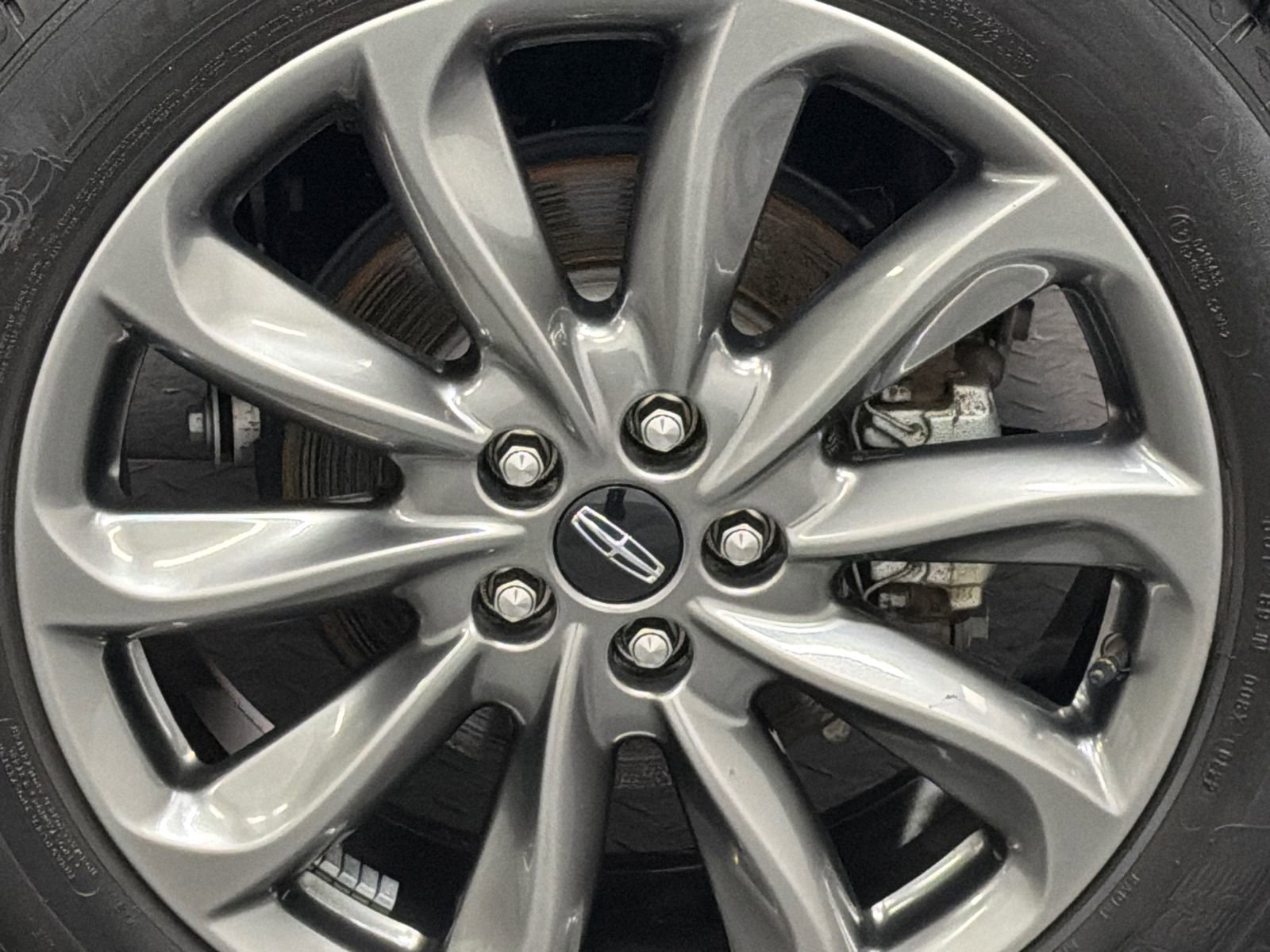 Used 2022 Lincoln Corsair AWD w/ Premium Package image 5