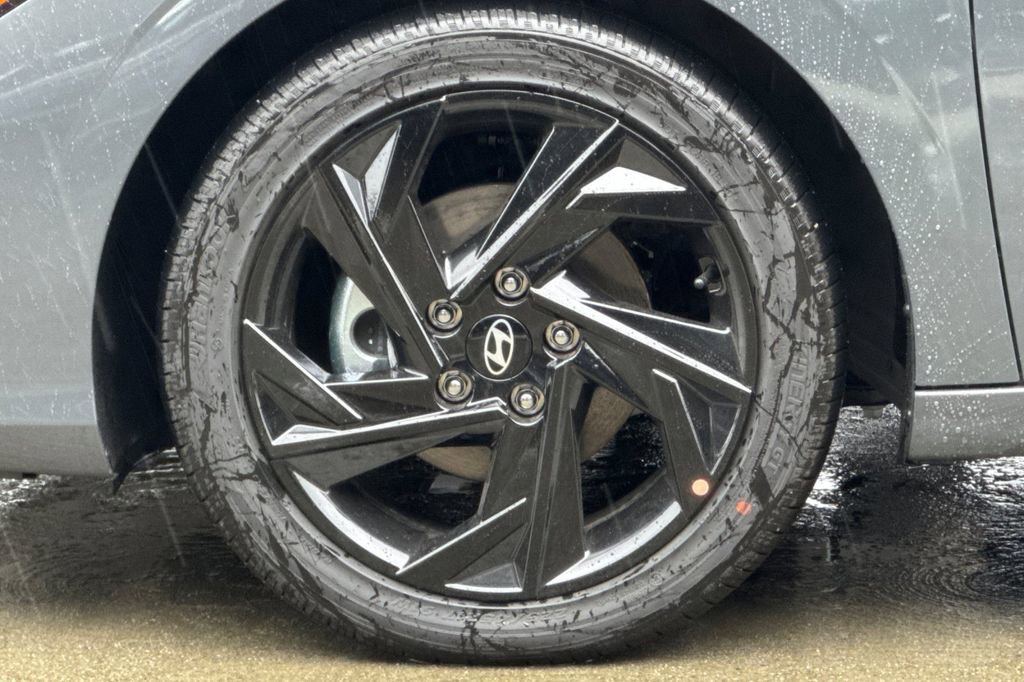 New 2026 Hyundai Elantra SEL Sport Premium FWD image 29