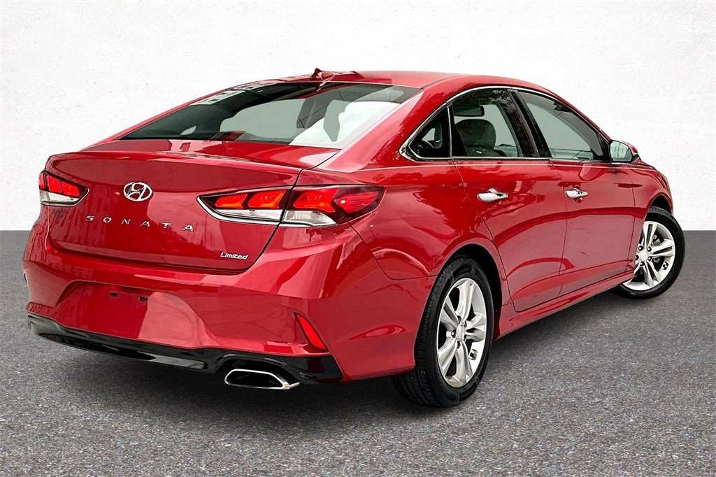 Used 2018 Hyundai Sonata Limited image 7