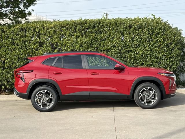 New 2026 Chevrolet Trax LT w/ Driver Confidence Package FWD image 3