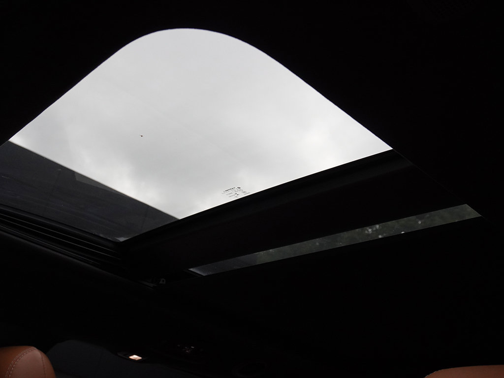 Used 2022 Chrysler Pacifica Pinnacle AWD/4WD image 25