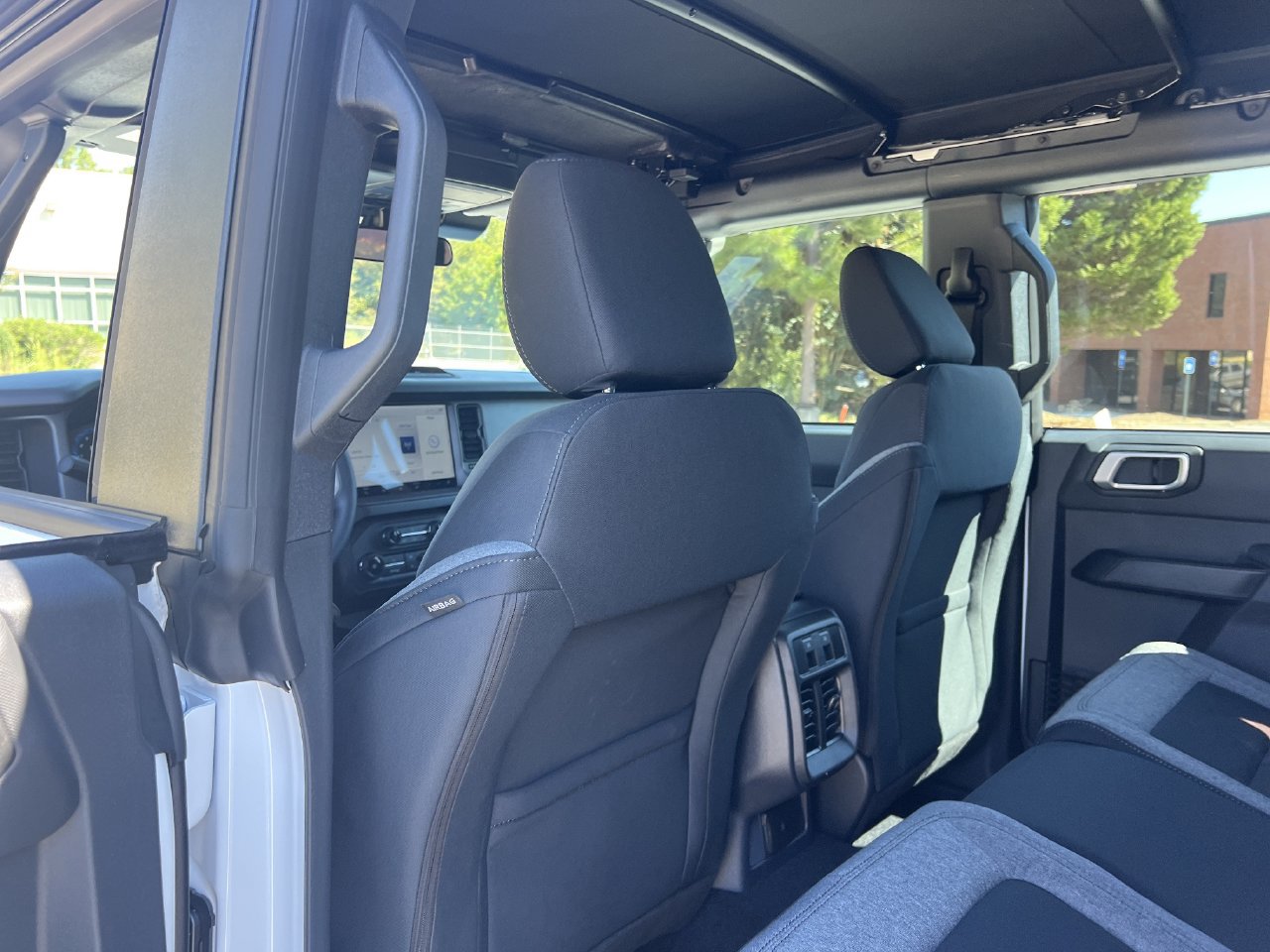 New 2026 Ford Bronco 4-Door w/ Sasquatch Package AWD/4WD image 15