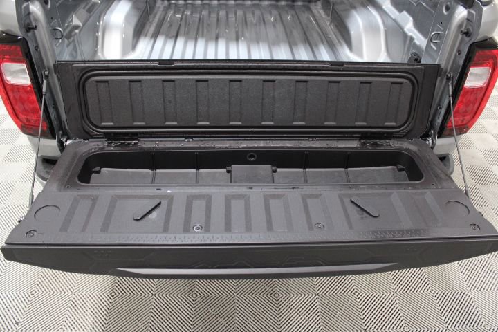 New 2026 GMC Canyon Elevation w/ Convenience Package image 16