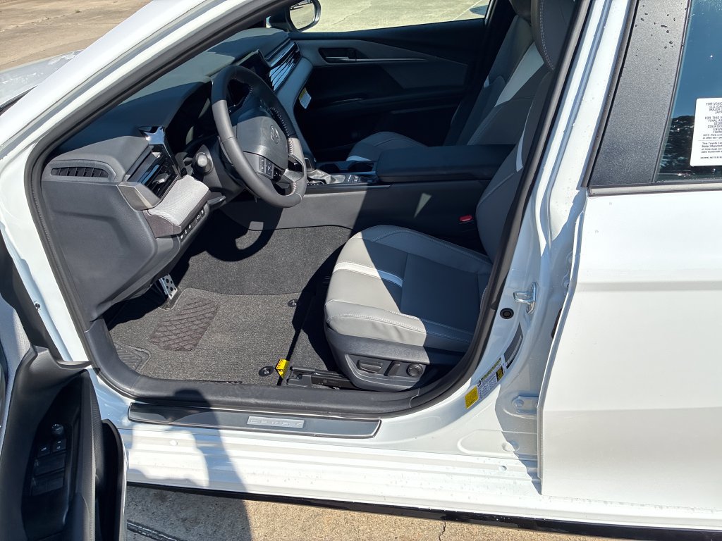 New 2026 Toyota Camry SE FWD image 15