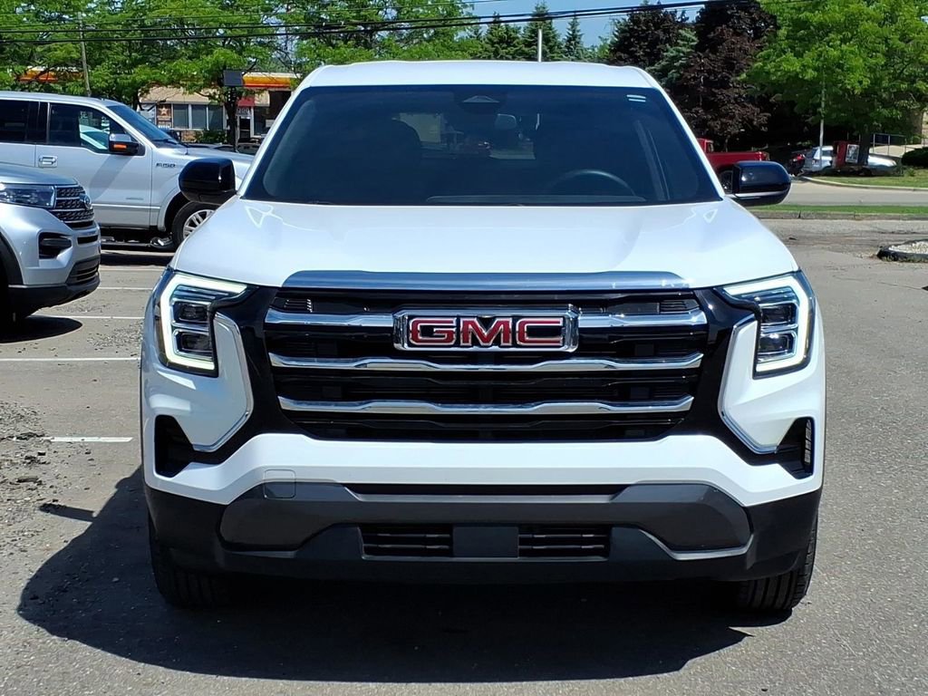 Used 2025 GMC Terrain Elevation AWD/4WD image 8