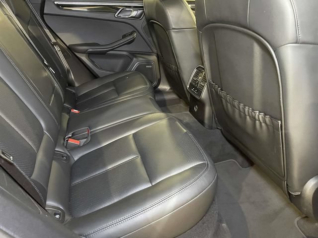 Certified 2023 Porsche Macan Turbo AWD/4WD image 22