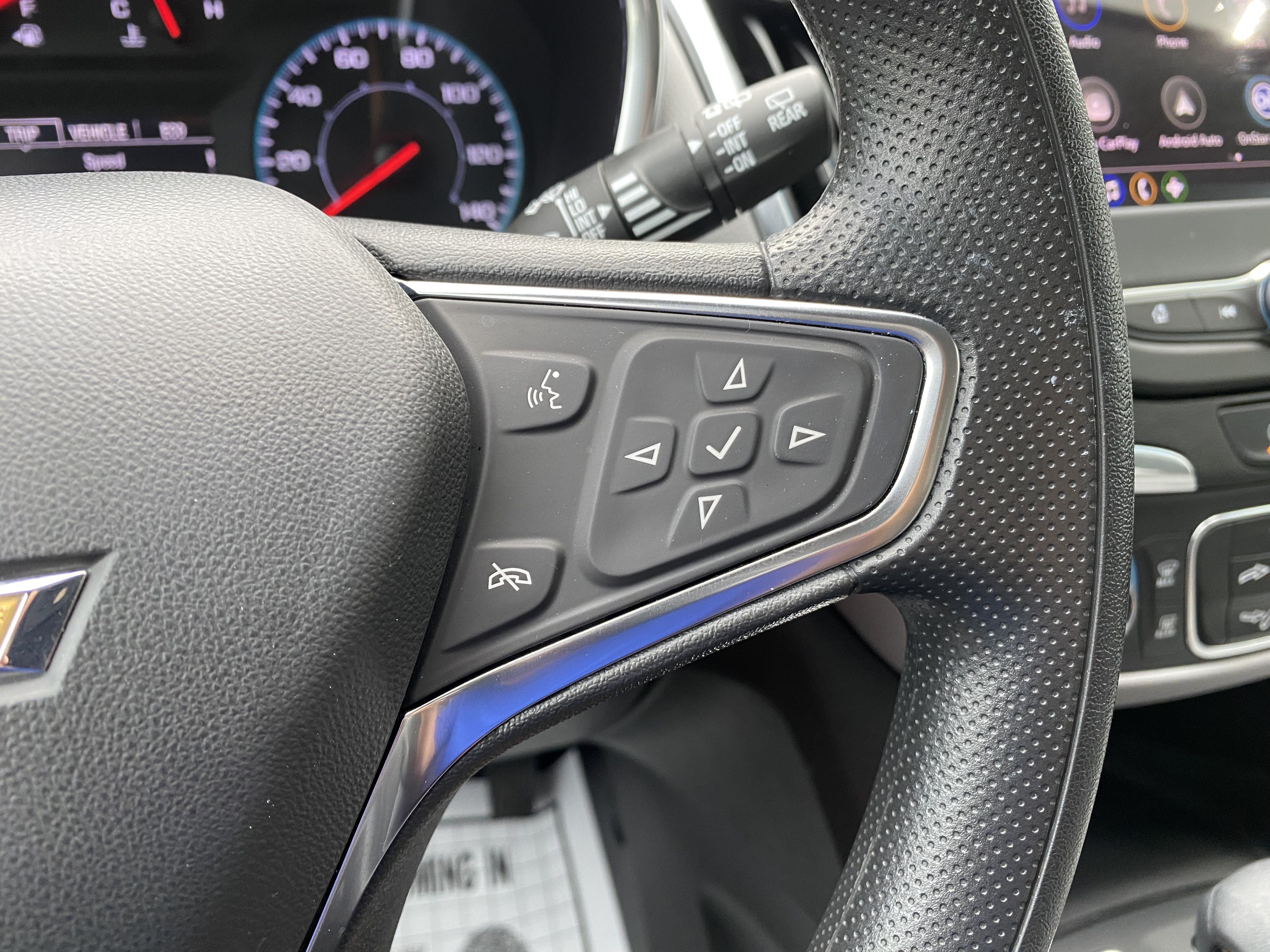 Used 2024 Chevrolet Equinox LS FWD image 20