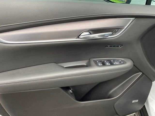 Certified 2024 Cadillac XT6 Luxury w/ LPO, Floor Liner Package image 16